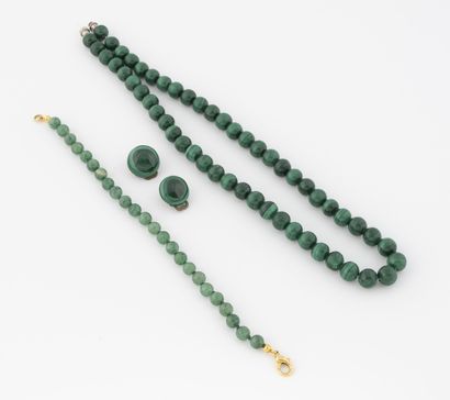 Half set including a necklace with malachite...
