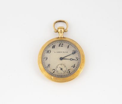 L. LEROY & Cie Yellow gold (750) collar watch. 
Back cover plain. 
Dial with cream...