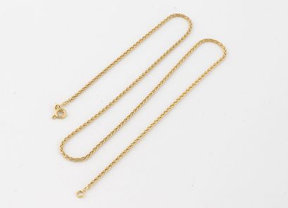 Yellow gold (750) herringbone link necklace....