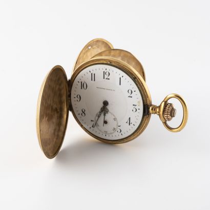 TAVANNES, WATCH Yellow gold (750) soap watch. 
Front cover decorated with a medallion...