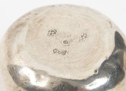 null Silver lot (950) including : 
- A goblet round bottom with the neck underlined...