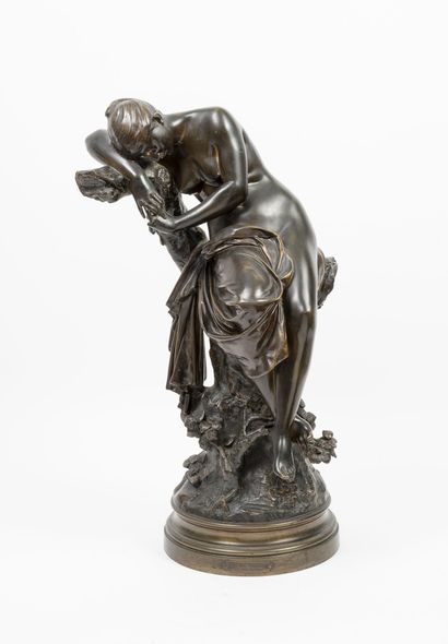 D'après Luca MADRASSI (1848-1919) The sleep.
Proof in bronze with brown patina. 
Signed...