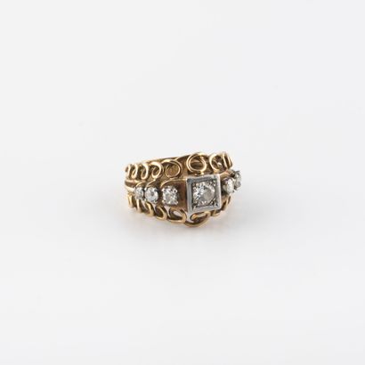 null Yellow gold (750) and platinum (850) ring set with a square-cut diamond in a...