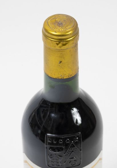 CHÂTEAU PICHON LONGUEVILLE COMTESSE DE LALANDE 1 bouteille, 1988.
GCC2 Pauillac.
Niveau...