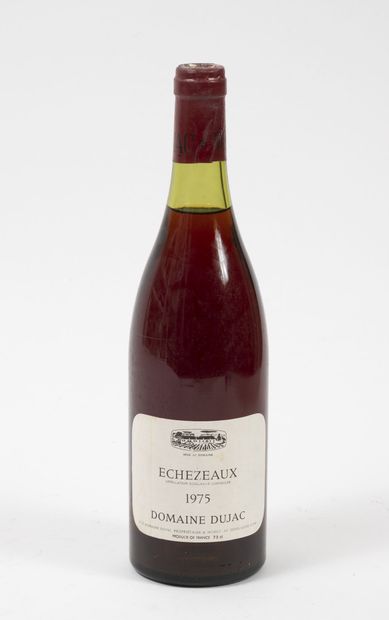 ECHEZEAUX 1 bottle, 1975.
Domaine Dujac.
Slightly low level.
Small stains on the...