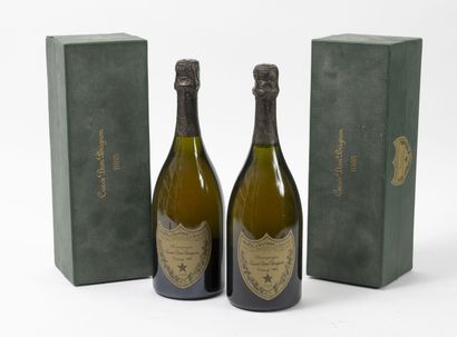 MOET ET CHANDON Cuvée DOM PERIGNON 2 vintage bottles, 1985.
Slightly low level.
Open...