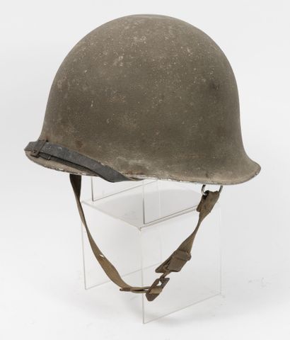 FRANCE Lot of two steel helmets, model 1951.
With liner and chinstraps.
One with...