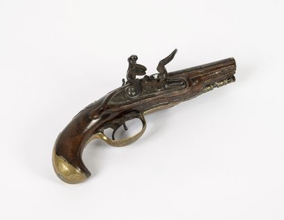 FRANCE, milieu du XVIIIème siècle Flintlock pistol of venerie.
Flat-bodied locks...