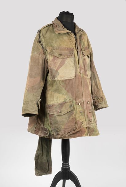 null Denison Smock, 2nd type with its 1945 label, size 3.
With beavertail, missing...