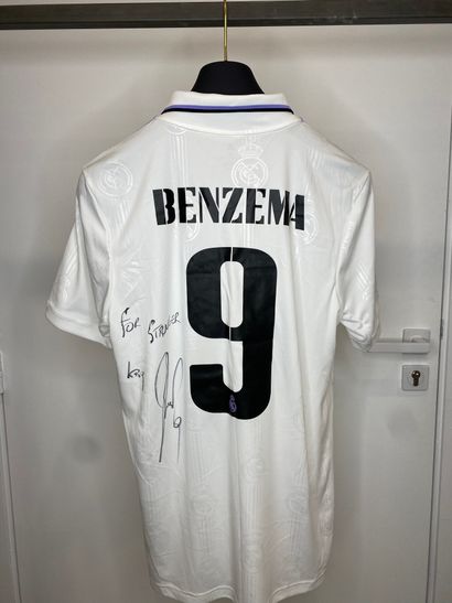 Maillot Karim benzema signé pour Stong3r Karim Benzema jersey signed 22/23 for S...