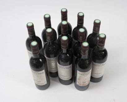 CHÂTEAU MARQUIS DE TERNE 12 bouteilles, 1988.
GCC 4 Margaux.
Niveaux haute épaule...