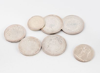 FRANCE Lot de 6 pièces en argent et une médaille comprenant : 
-3 pièces de 50 francs...
