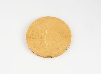 MEXIQUE Pièce de 50 pesos en or.
Poids : 41,6 g.
Rayures et usures.
