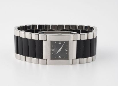 BAUME & MERCIER Lady's bracelet watch in polished steel and black composition.
Square...