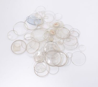 Lot of glasses for gusset or collar watches,...