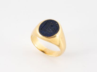 Yellow gold (750) signet ring set with an...