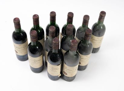 CHÂTEAU ROUDIER 12 bottles, 1985.
Montagne-Saint-Emilion.
Shoulder and lower shoulder...