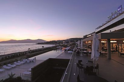 Séjour de 7 nuits en chambre supérieure vue sur mer pour 2 personnes, petits-déjeuners inclus à l'hôtel Radisson Blu Resort & Spa, Ajaccio Bay**** à Ajaccio