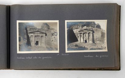 null Album de 77 photographies de Syrie, région de Petra, vues des sites, tombeaux,...
