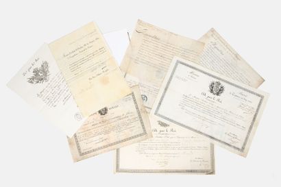 MARINE : 15 brevets royaux ou impériaux sur vélin ou papier chiffon : - un de Lieutenant...