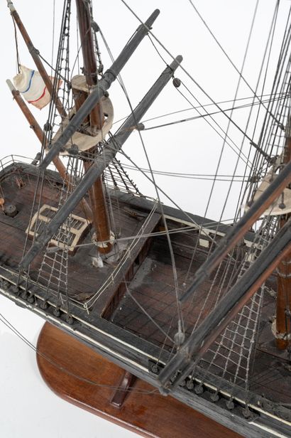 null Grande maquette de voilier à trois mâts au commerce pour le cabotage, nommé...
