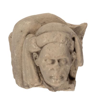 VAL de LOIRE, première moitié du XVème siècle Gisant d'un couple.
En pierre calcaire...