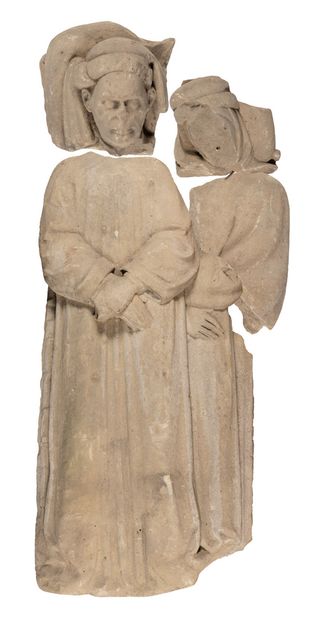 VAL de LOIRE, première moitié du XVème siècle Gisant d'un couple.
En pierre calcaire...