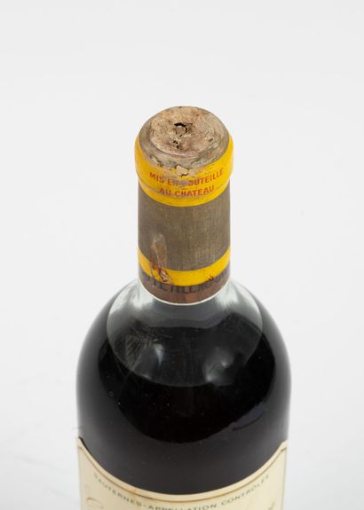 CHÂTEAU D'YQUEM Une bouteille, 1967.
Lur-Saluces.
Sauternes. Blanc.
Niveau haute...