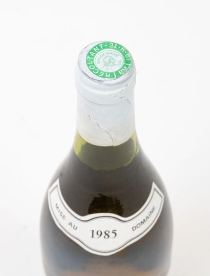 PULIGNY-MONTRACHET 1 bouteille, 1985.
Les Pucelles, 1er cru. Blanc.
Niveau 2,2 cm.
Petits...