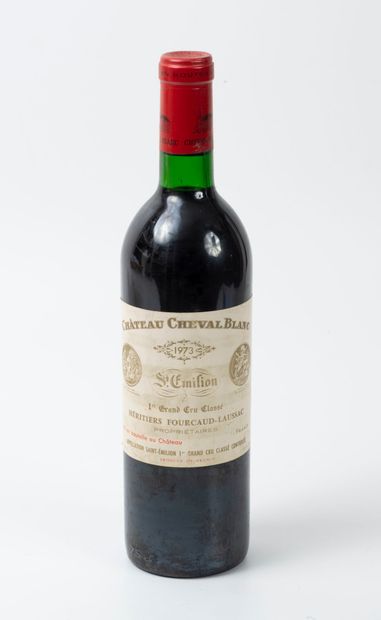 CHÂTEAU CHEVAL BLANC 1 bouteille, 1973.
GCC1 (A) Saint-Emilion.
Niveau haute épaule...