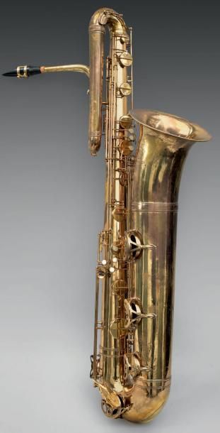 SELMER Rare saxophone basse en si bémol, modèle«MARK VI», n° 73406 de 1957. Instrument...