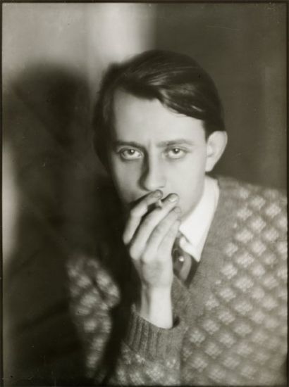 GERMAINE KRULL (1897-1985) « André Malraux ». n.d. [vers 1930]. Tirage moderne original,...