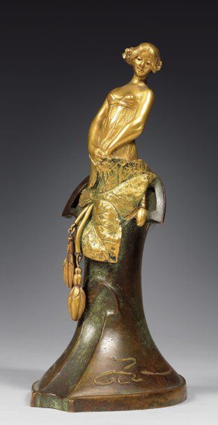 Charles KORSCHANN (1872-1943) "Fuchsia". Petit vase en bronze à patine bicolore,...