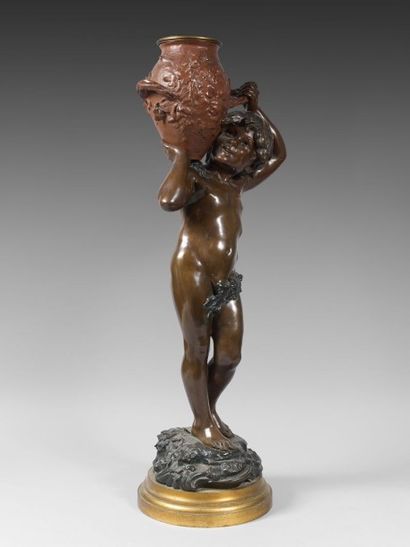 D'après Auguste MOREAU (1834-1917) Enfant portant sur l'épaule une urne à têtes de...
