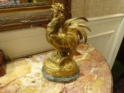 Louis-Théophile HINGRE (1832-1911) Coq. Épreuve en bronze doré, signée en creux sur...