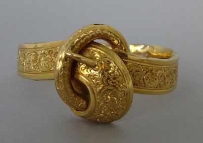 Bracelet jonc ouvrant en or jaune (750) formant...