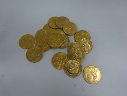 France Lot de 20 pièces de 20 francs or.
Poids total: 129 g.
