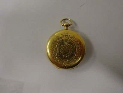 null Petite montre de gousset en or jaune (750) à décor gravé d'un panier fleuri...