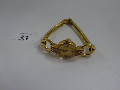  	 Montre bracelet de dame en or jaune (750),...