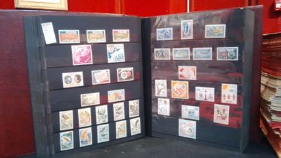 MONACO Emissions 1890/2000: Trois classeurs contenant des timbres principalement...