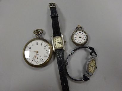null Lot comprenant quatre montres de gousset, de col ou bracelet en argent (925...