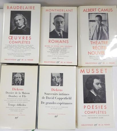 null Lot de six volumes de la Pléiade comprenant:
- Baudelaire, Oeuvres complètes.
-...