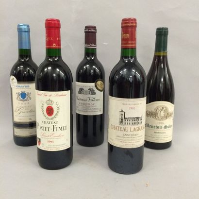 null Lot de 5 bouteilles
- 1 de Ch. LAGRANGE 1987
- 1 de Ch. DE VILLARS 1988
- 1...