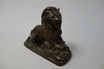 null D'après Joseph-Victor CHEMIN (1825-1901)

Lion assis.

Epreuve en bronze à patine...