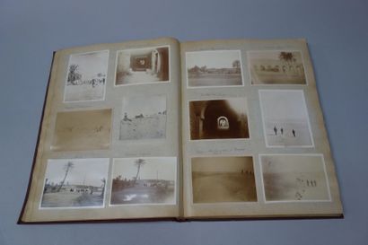null Album de photographies noir et blanc et sépia sur le thème de la France et de...