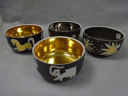 Waylande GREGORY (1905-1971) Ensemble quatre coupes en céramique émaillée polychrome.

A...