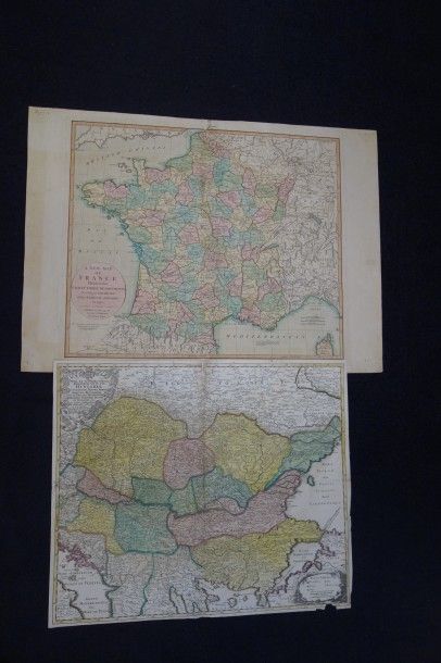 null Lot de deux cartes gravées et rehaussées :

- A new map of France [...] in 1790....