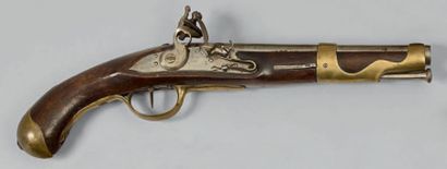 Pistolet à silex de cavalerie, modèle 1763-1766.
Platine...
