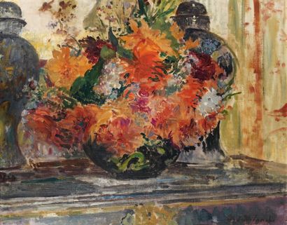 Jacques-Emile BLANCHE (1861-1942) "Bouquet de fleurs au milieu de vases japonais",...