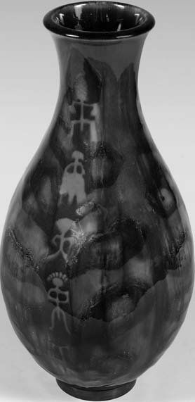 SEVRES (Manufacture Nationale de) Vase en grès porcelainique à corps ovoïde et col...